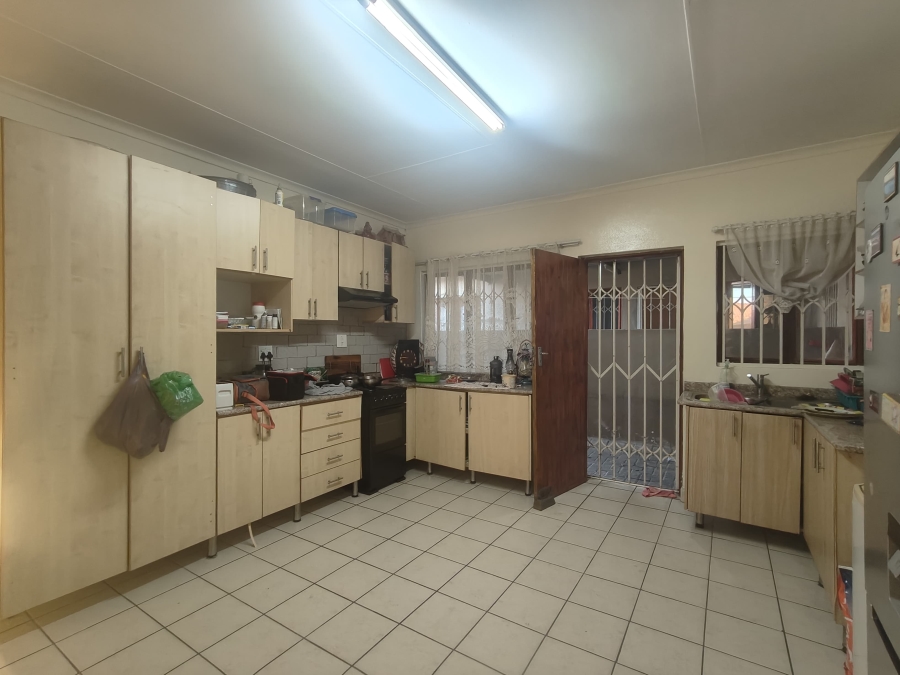 4 Bedroom Property for Sale in Waterval East North West